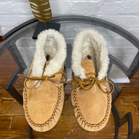Minnetonka Shoes - Minnetonka Faux Fur Mocassin Slippers 7